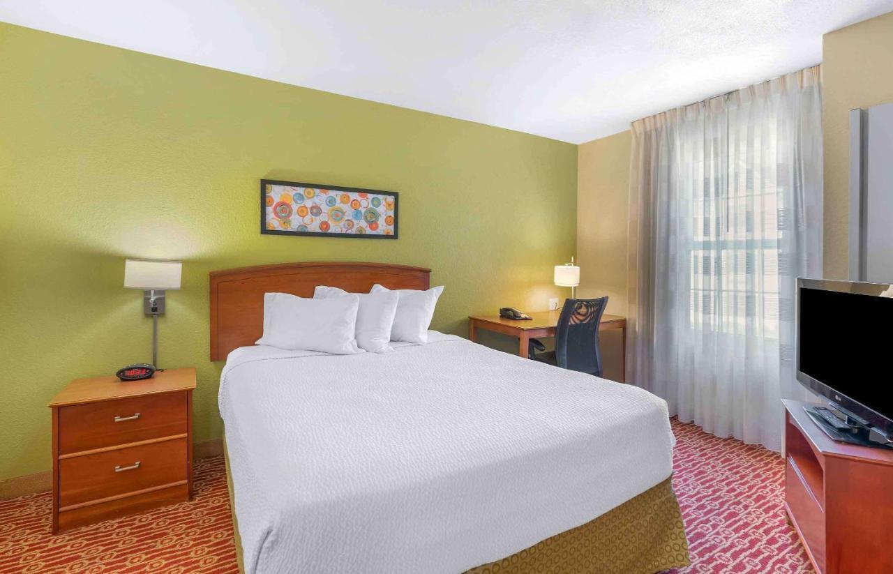 เอ็กซ์เทนเดด สเตย์ อเมริกา - นิวพอร์ต นิวส์ - ยอร์กทาวน์ Hotel นิวพอร์ตนิวส์ ภายนอก รูปภาพ