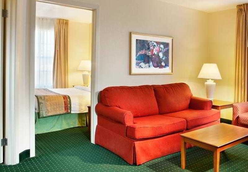 เอ็กซ์เทนเดด สเตย์ อเมริกา - นิวพอร์ต นิวส์ - ยอร์กทาวน์ Hotel นิวพอร์ตนิวส์ ภายนอก รูปภาพ